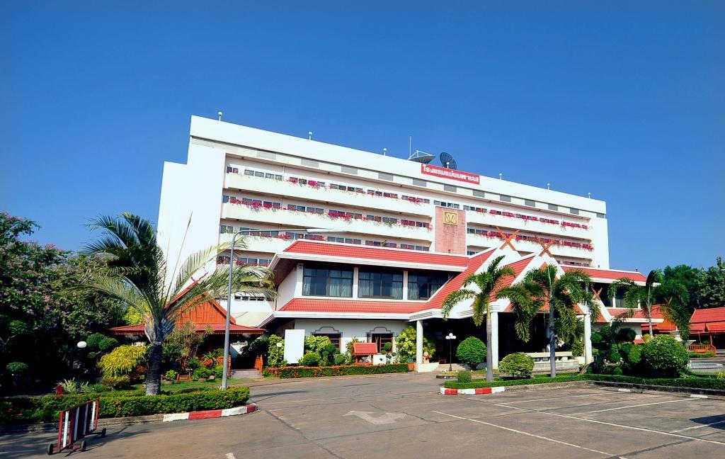 Maeyom Palace Hotel Phrae Εξωτερικό φωτογραφία