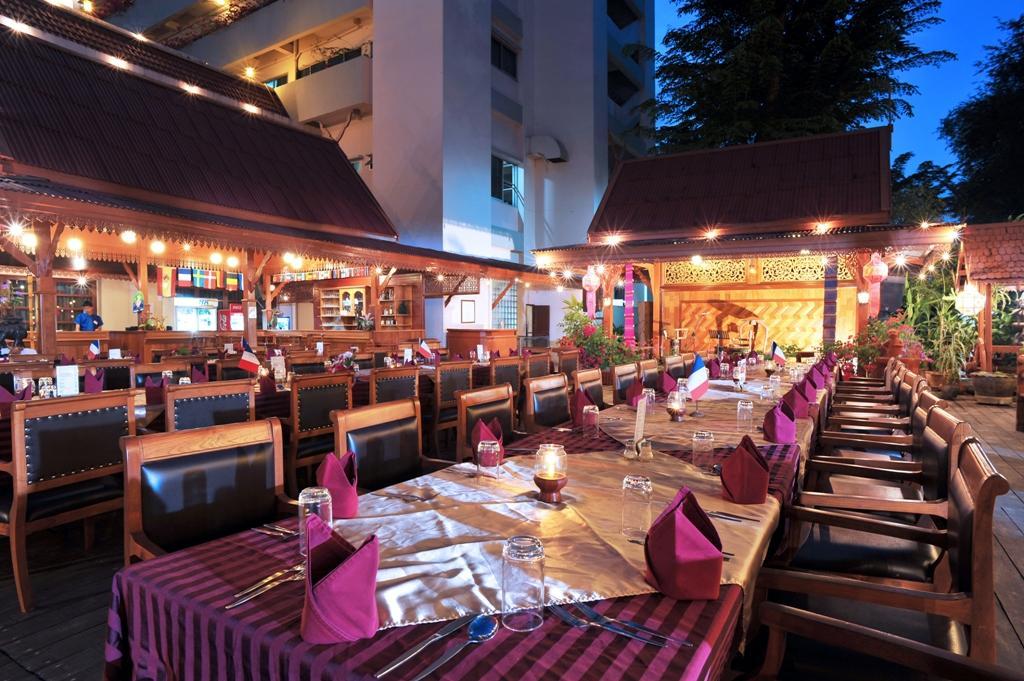 Maeyom Palace Hotel Phrae Εξωτερικό φωτογραφία